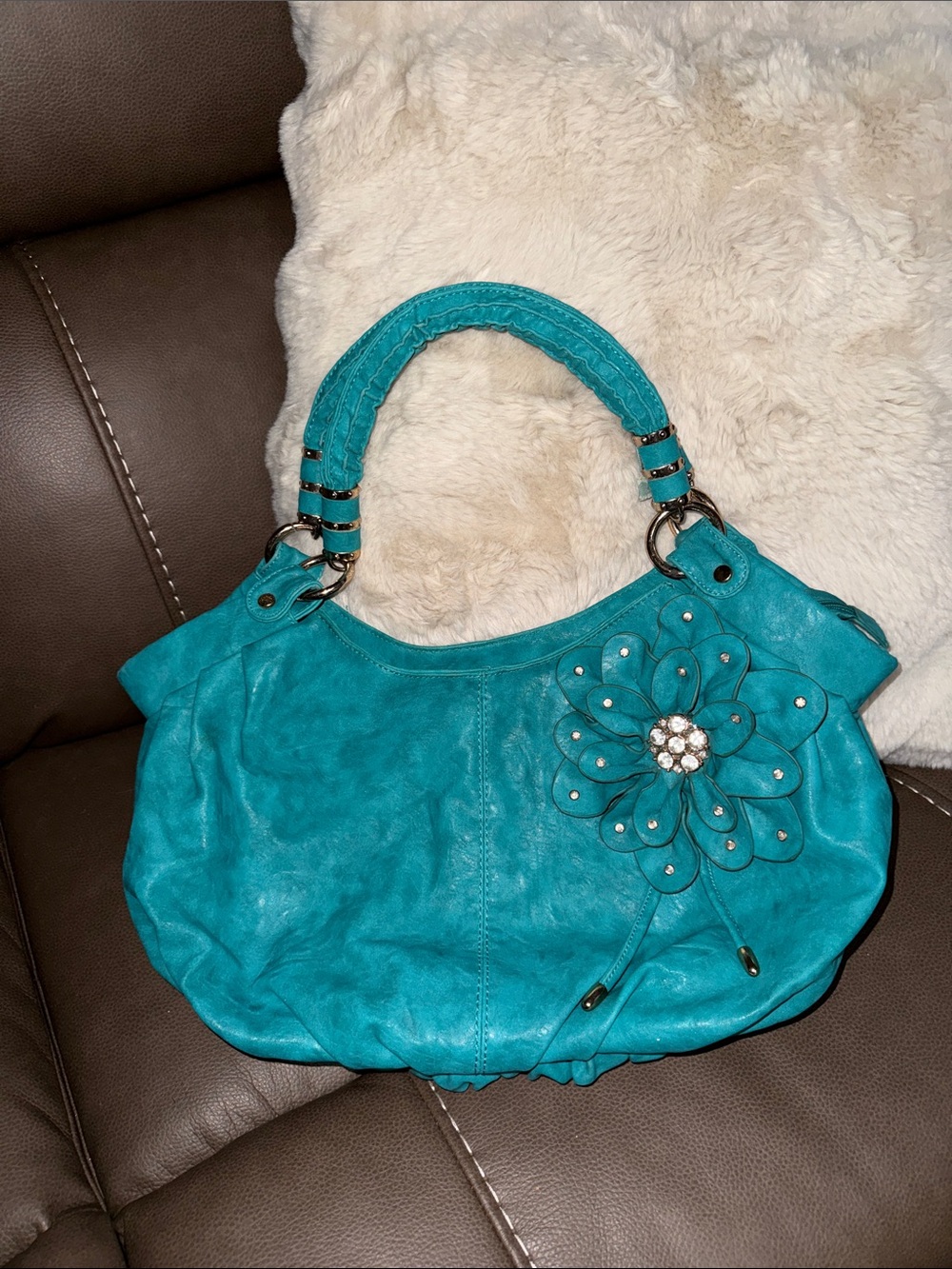 Turquoise Floral Accent Women’s Boutique Shoulder Bag